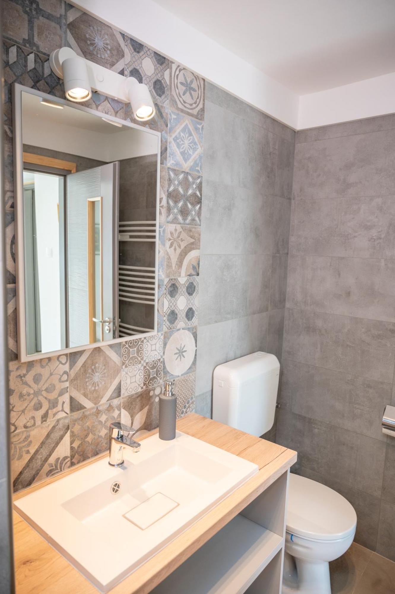 Tuenderkert Apartman Дьюла Экстерьер фото